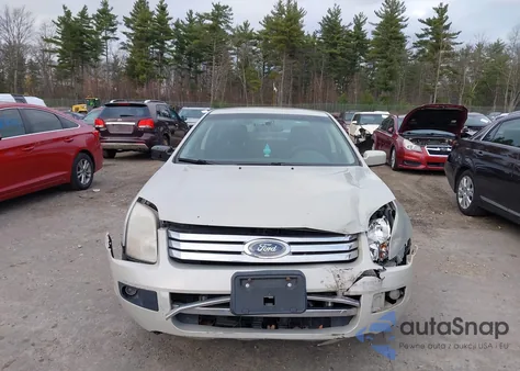 2008 Ford Fusion Se z USA, uszkodzony, nr VIN 3FAHP07158R161166